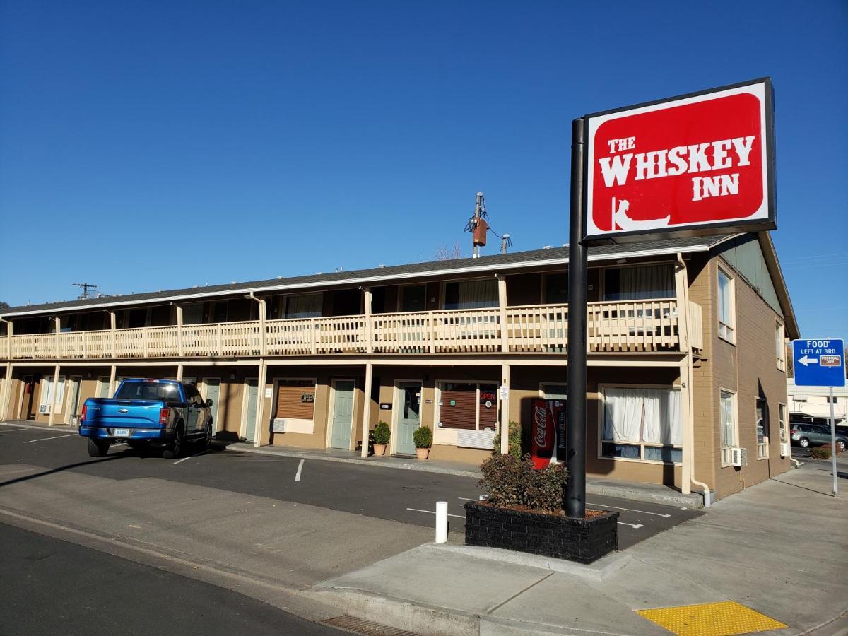 The Whiskey Inn - Pendleton Exterior photo